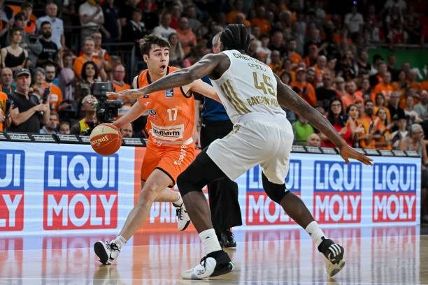 综合他目前 综合他目前